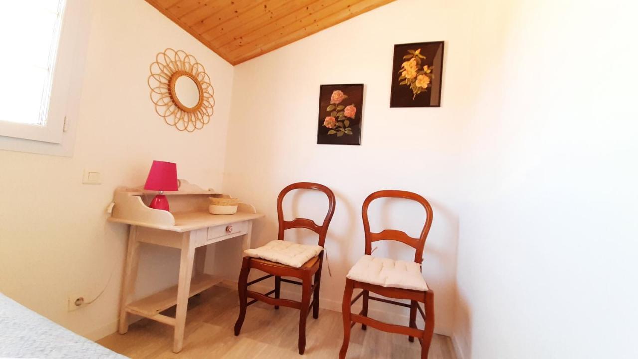 Charmante Maison De Ville Avec Jardin - 2 Chambres - 5 Pers Сен-Жан-де-Мон Екстериор снимка
